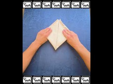 Napking folding video - Beginner Waiter - Basic Pyramid . Waiter Training Video. Fine Dining
